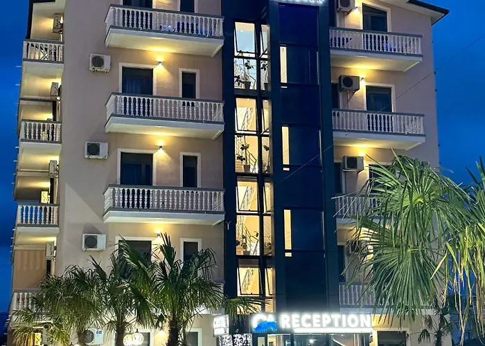 Costa Azzurra Velipojë